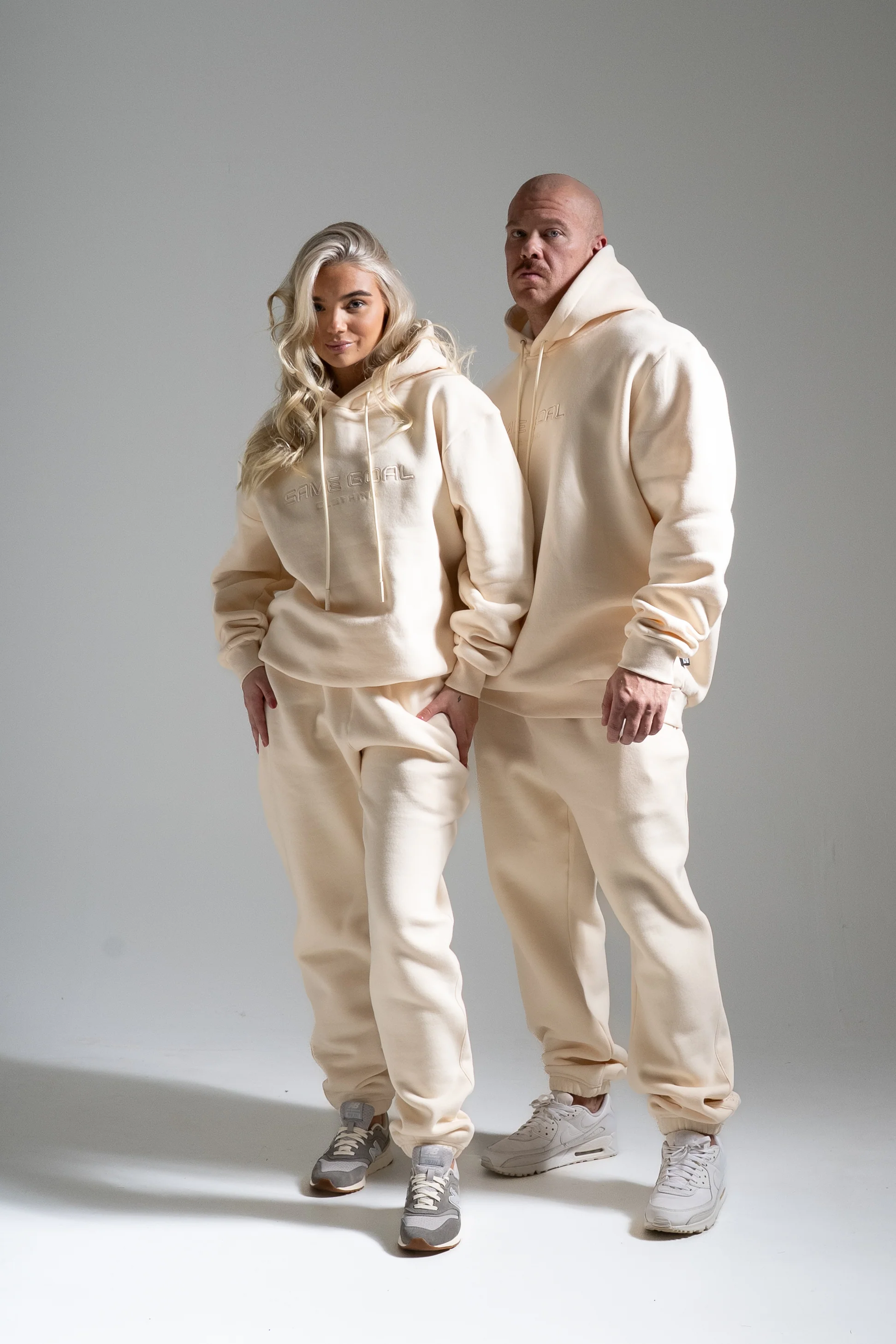 HEAVY collegehousut kerma - Image 6