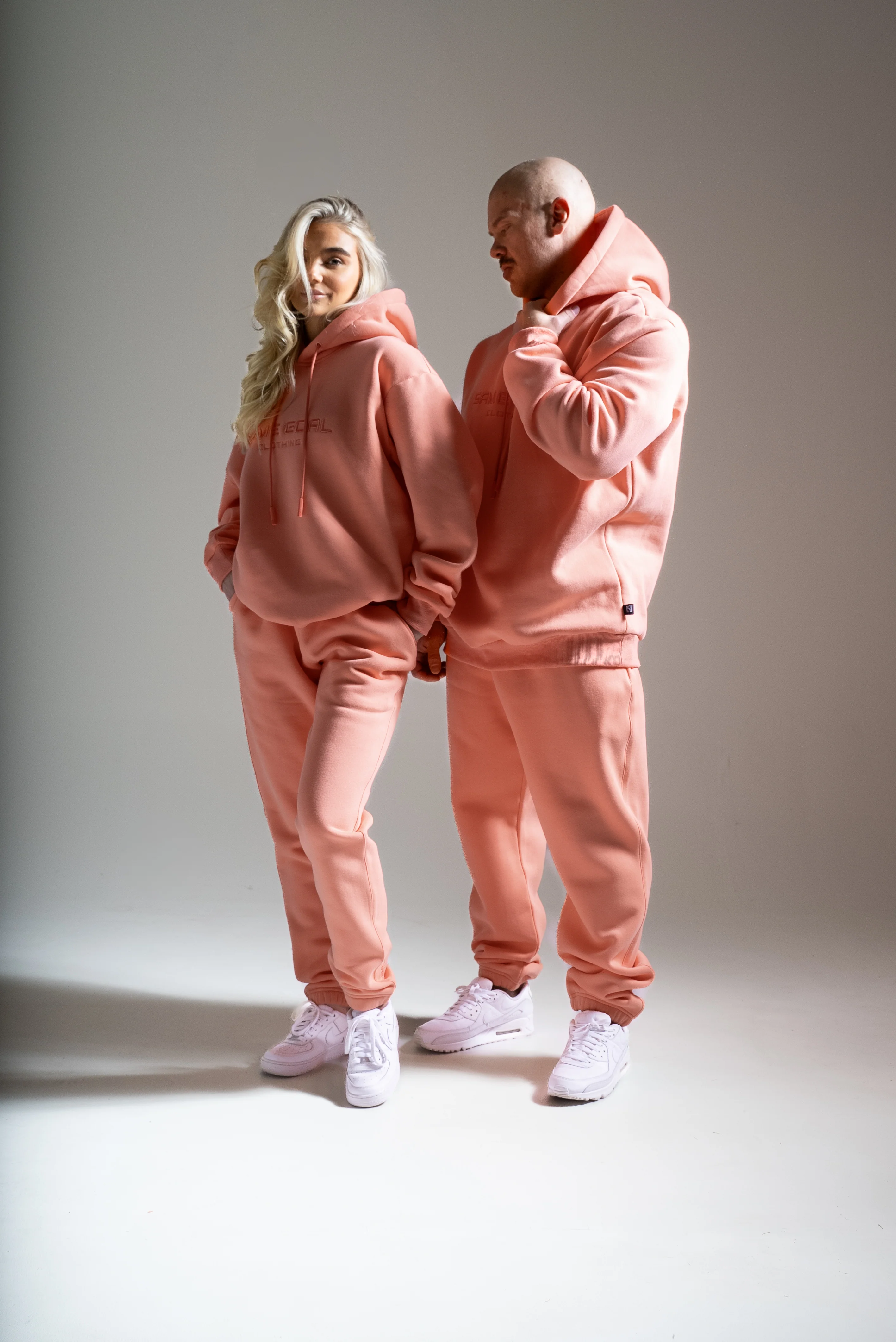 HEAVY collegehousut koralli - Image 5