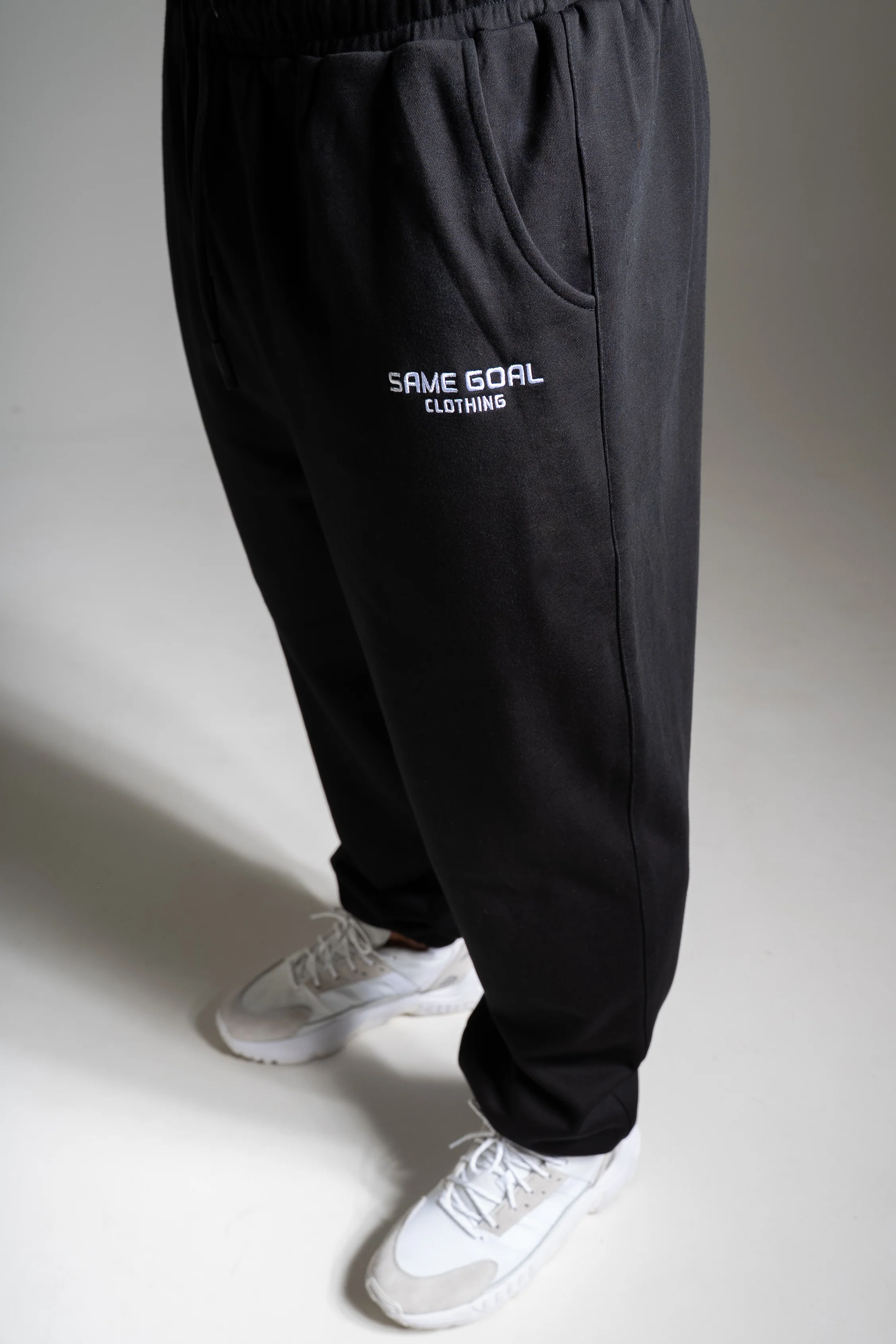 Light Collegehousut musta - Image 3