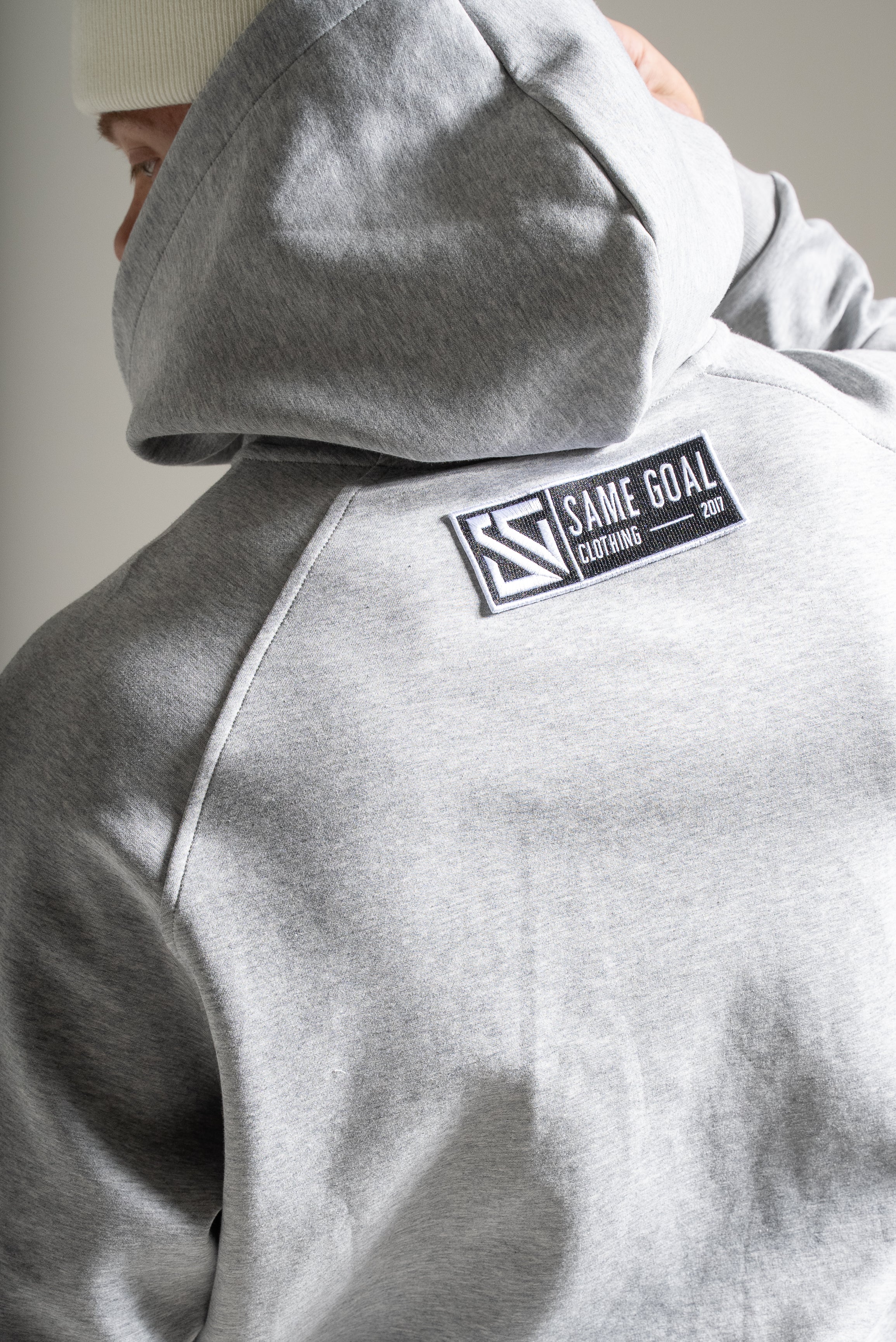 Focus oversize huppari harmaa - Image 4