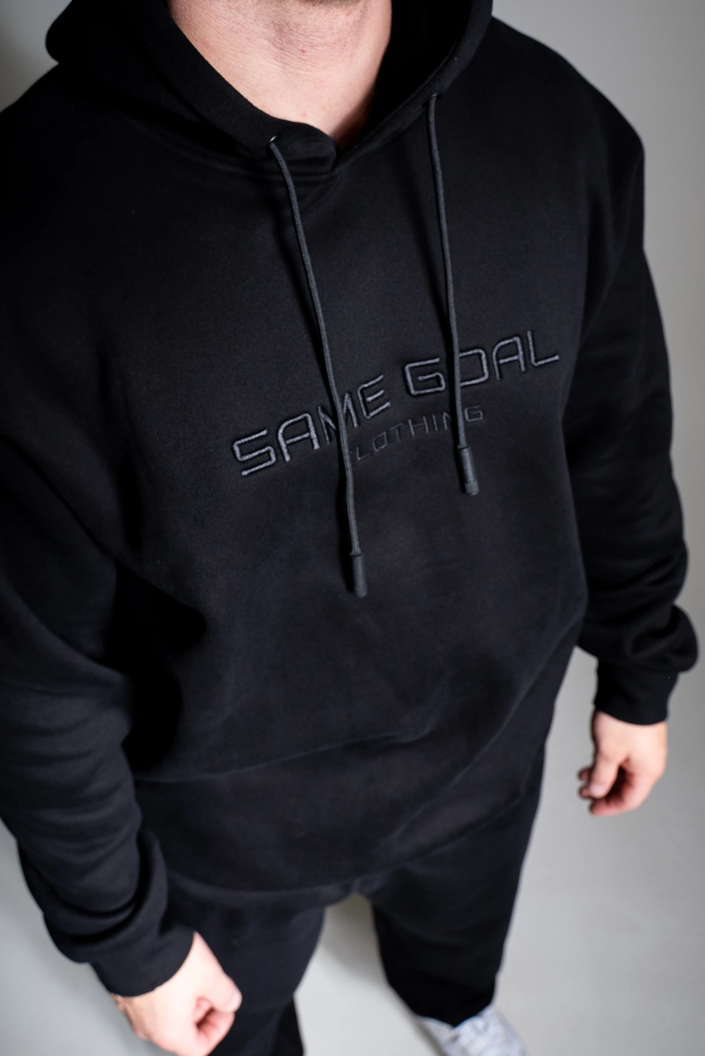 Heavy oversize huppari musta - Image 3