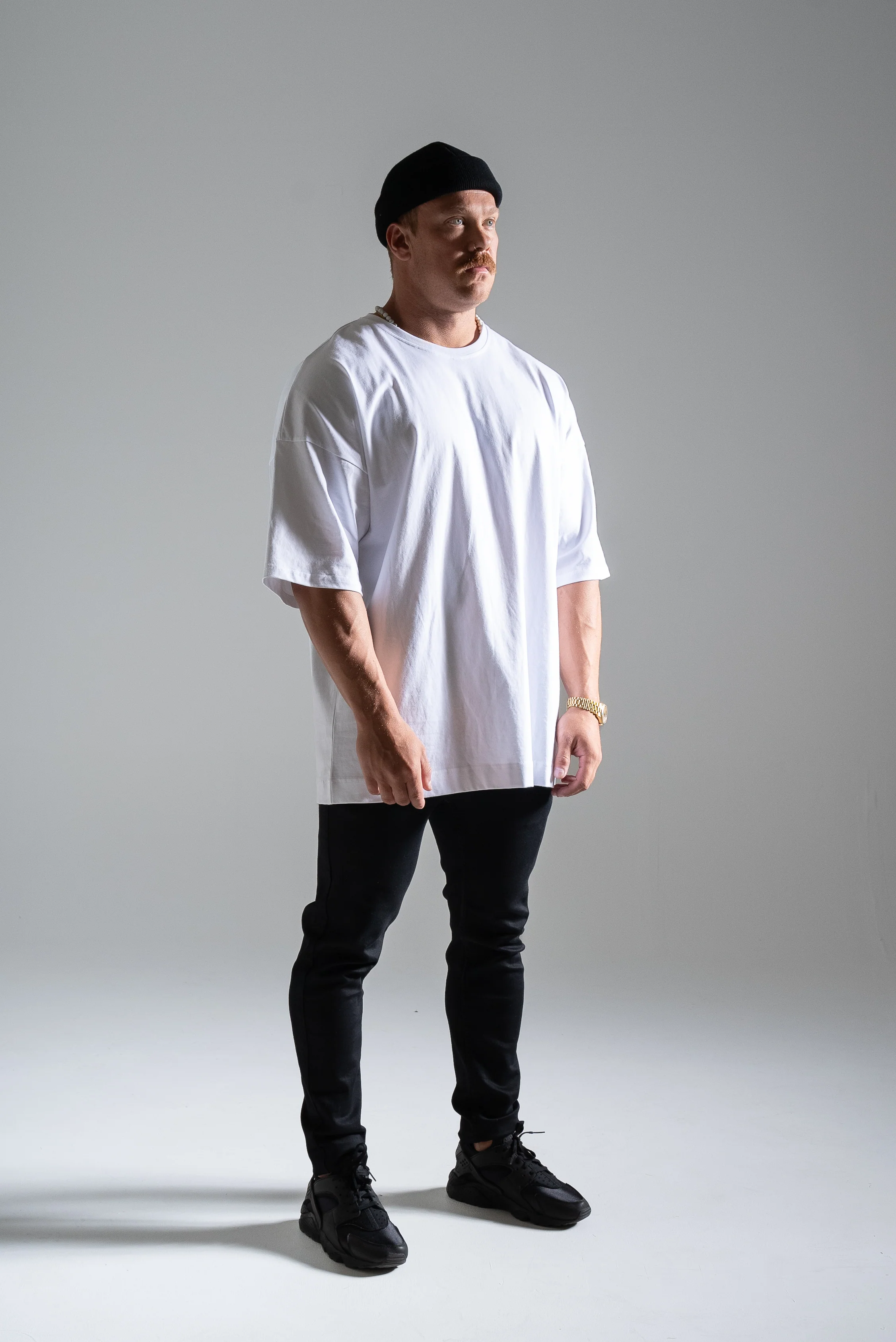 Street oversize t-paita valkoinen - Image 4